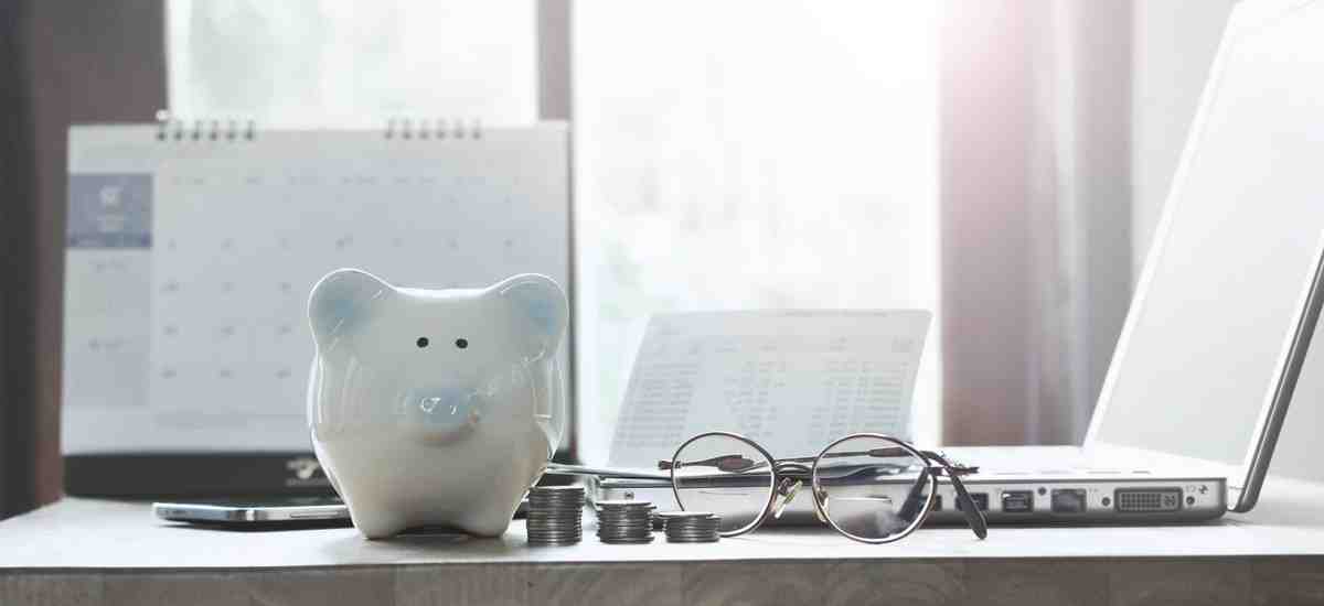 What is the average retirement balance by age?